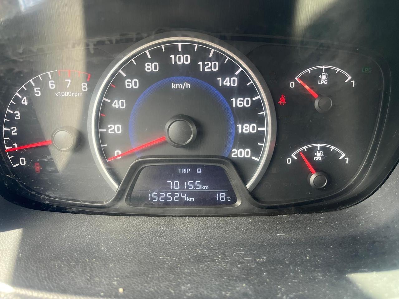 Hyundai i10-1.0 gpl - full opt-2015
