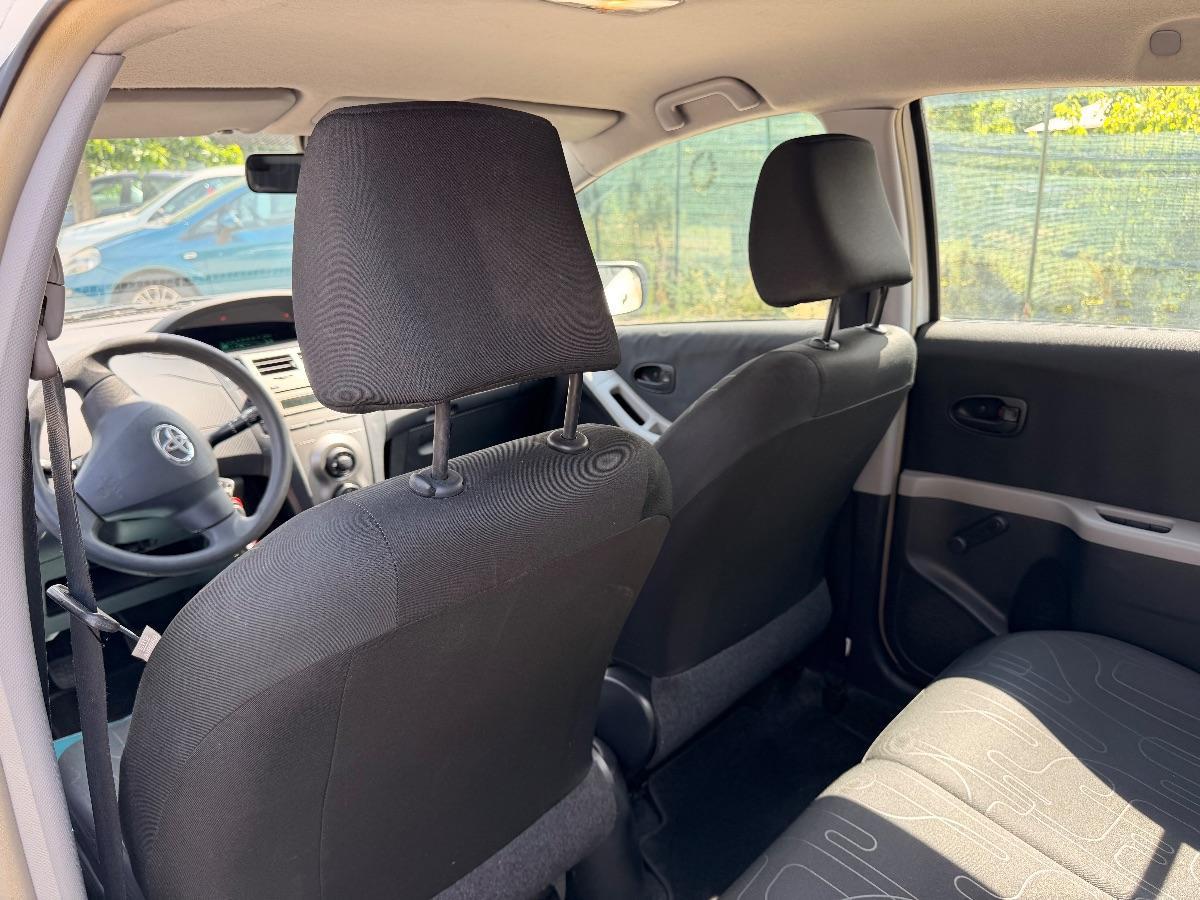 TOYOTA - Yaris 1.0 Now 5p my10