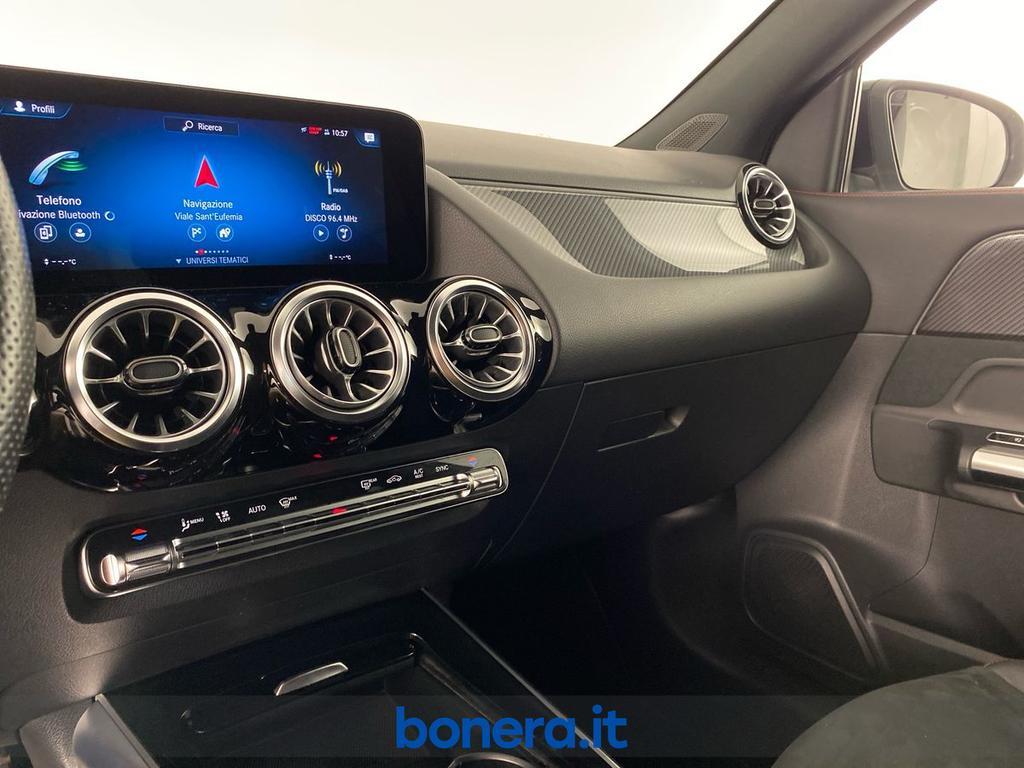 Mercedes GLA 200 200 D Premium 8G-DCT