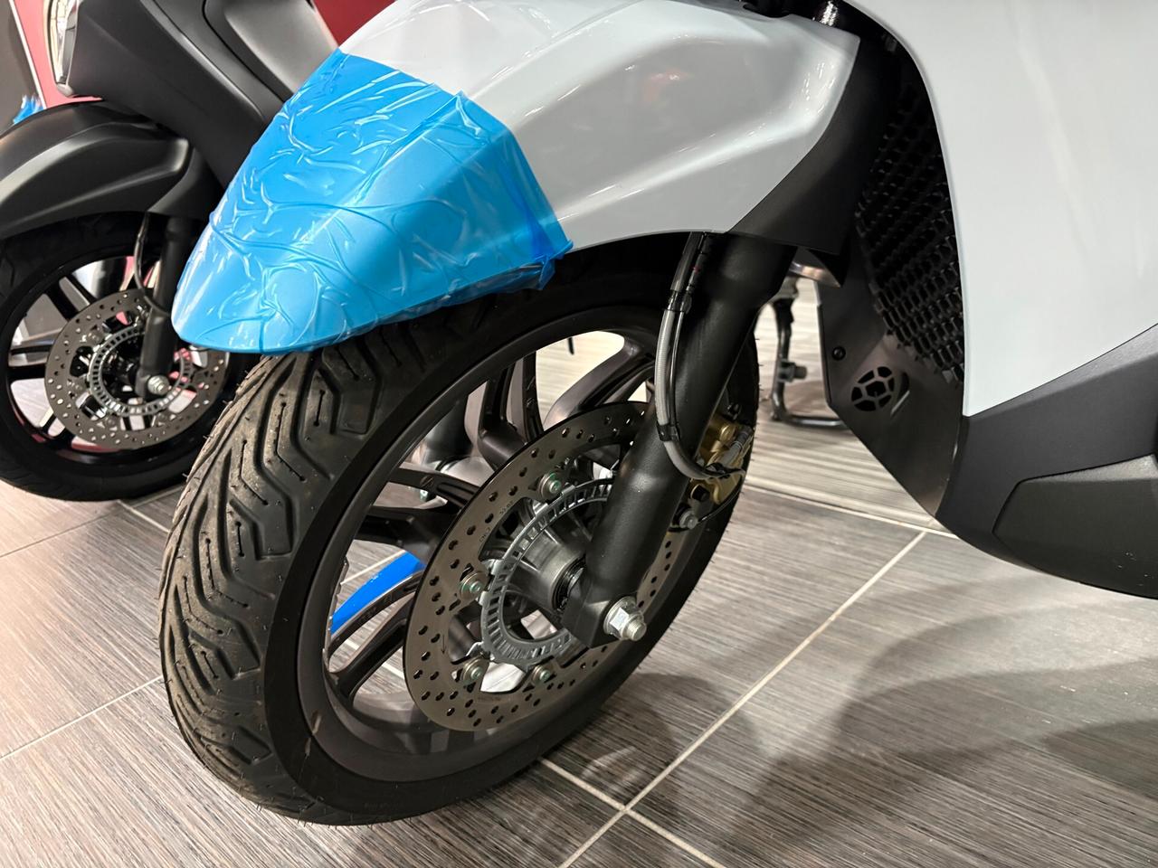 Piaggio Beverly 300 S 310 HPE My2025 - Vari colori - Euro5