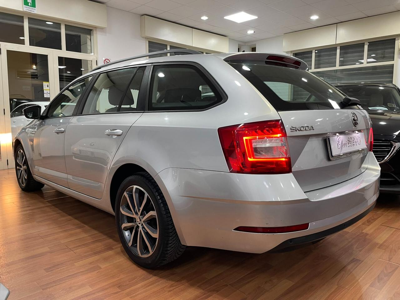 SKODA OCTAVIA WAGON 1.6TDI 115CV DESIGN EDITION