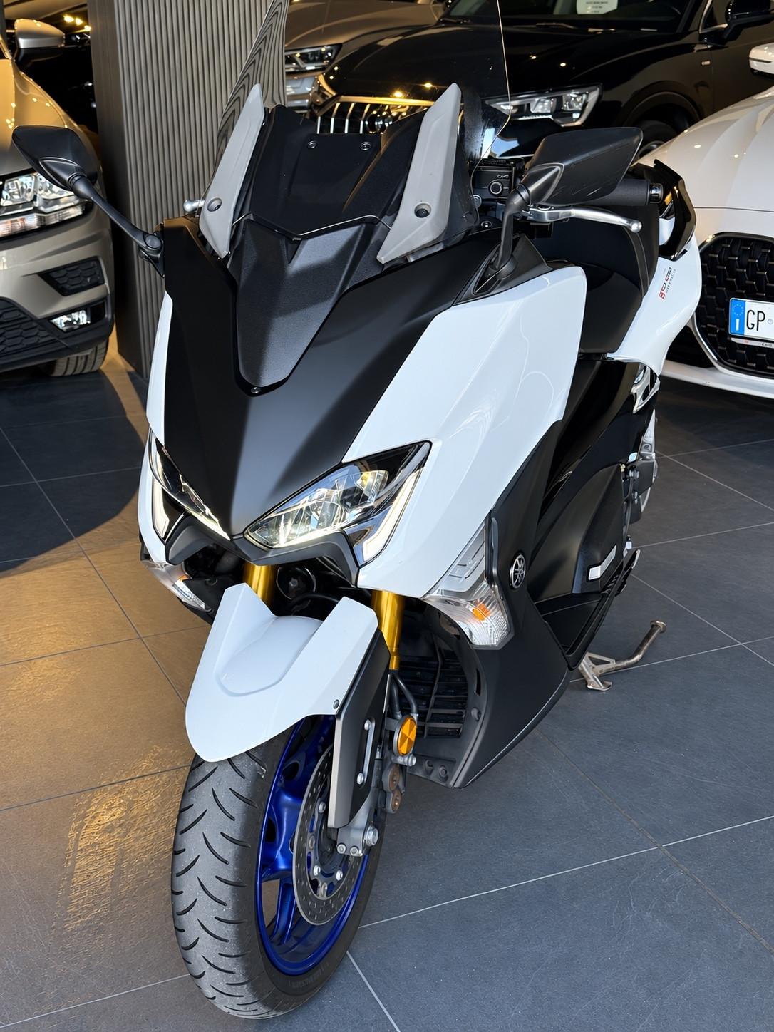 Yamaha T Max 530