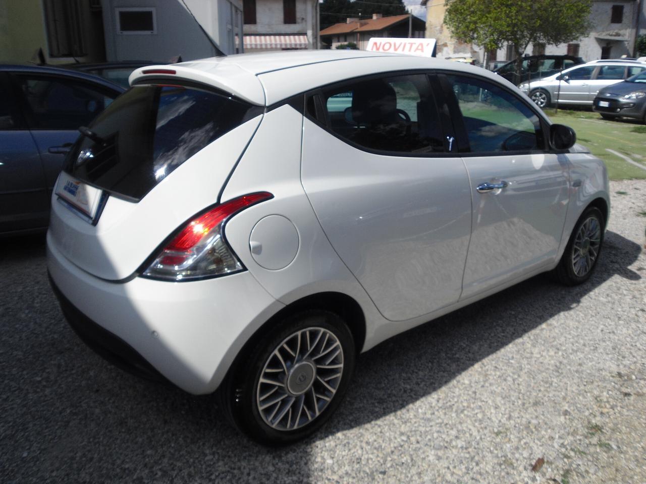 Lancia Ypsilon 0900 TWINAIR 5P 85CV METANO