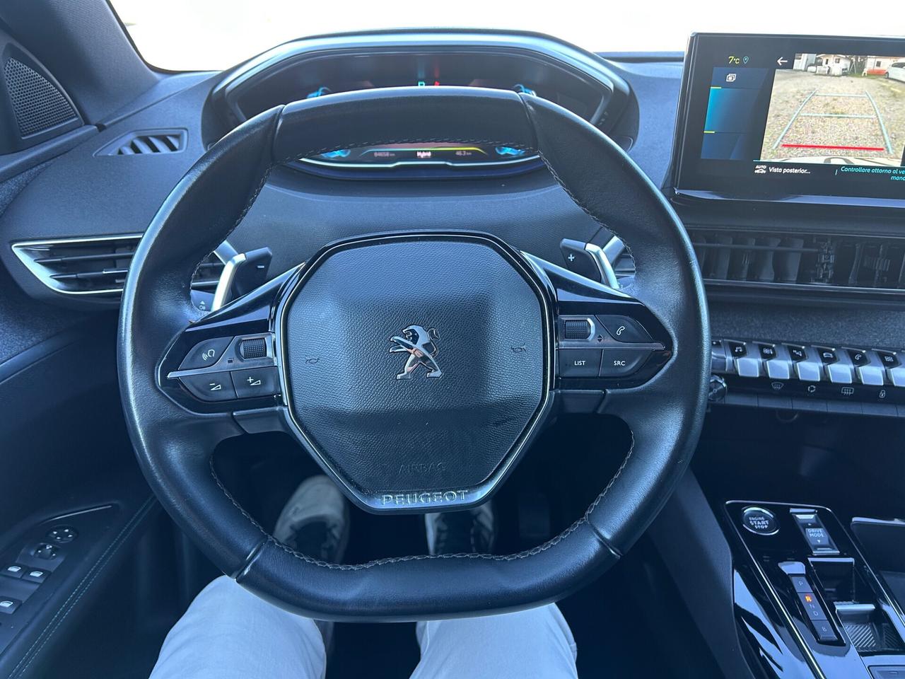 Peugeot 3008 Hybrid4 300 e-EAT8 GT