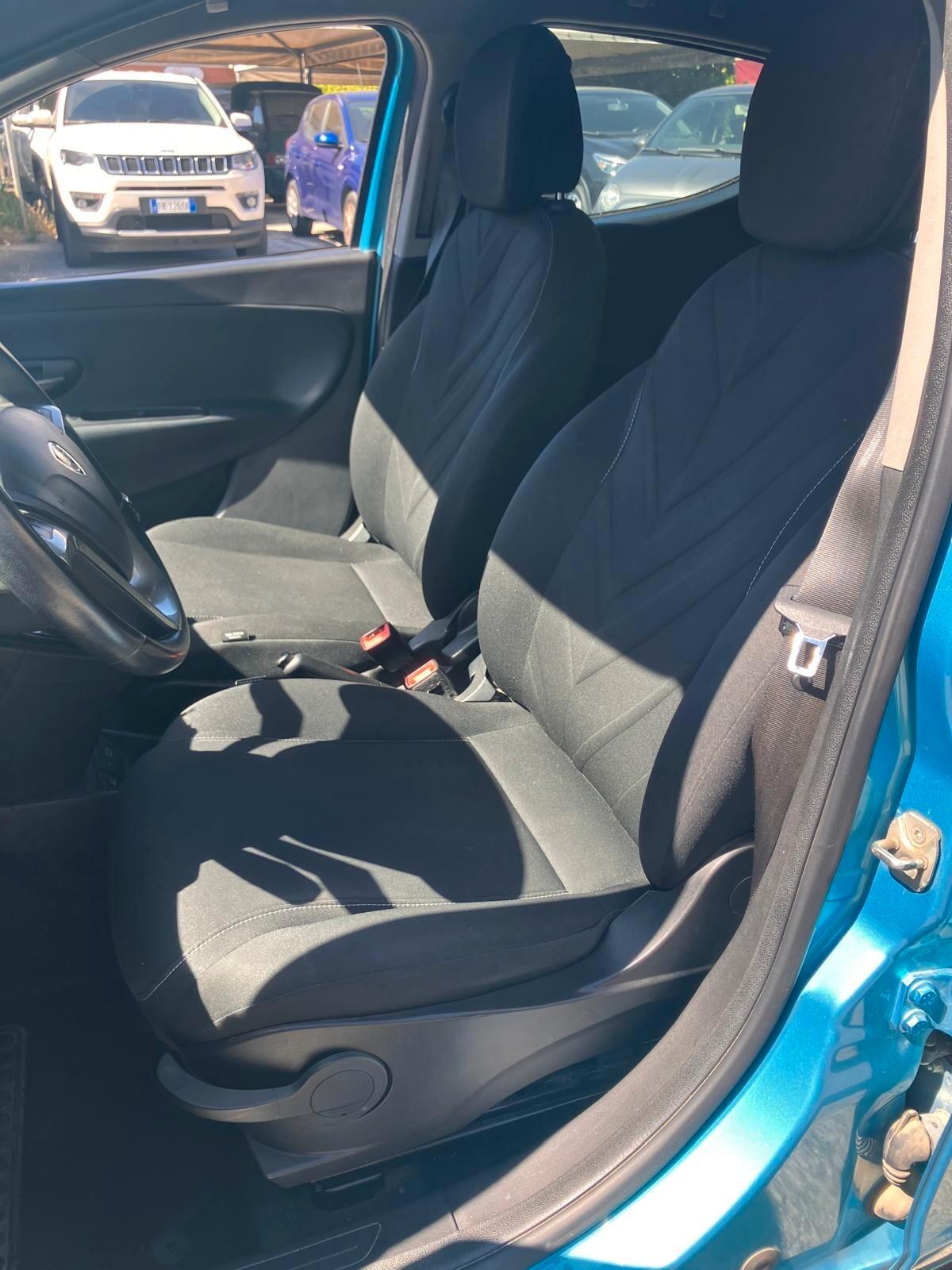 LANCIA YPSILON 1.0 70cv 5 Porte S&S Hybrid Gold