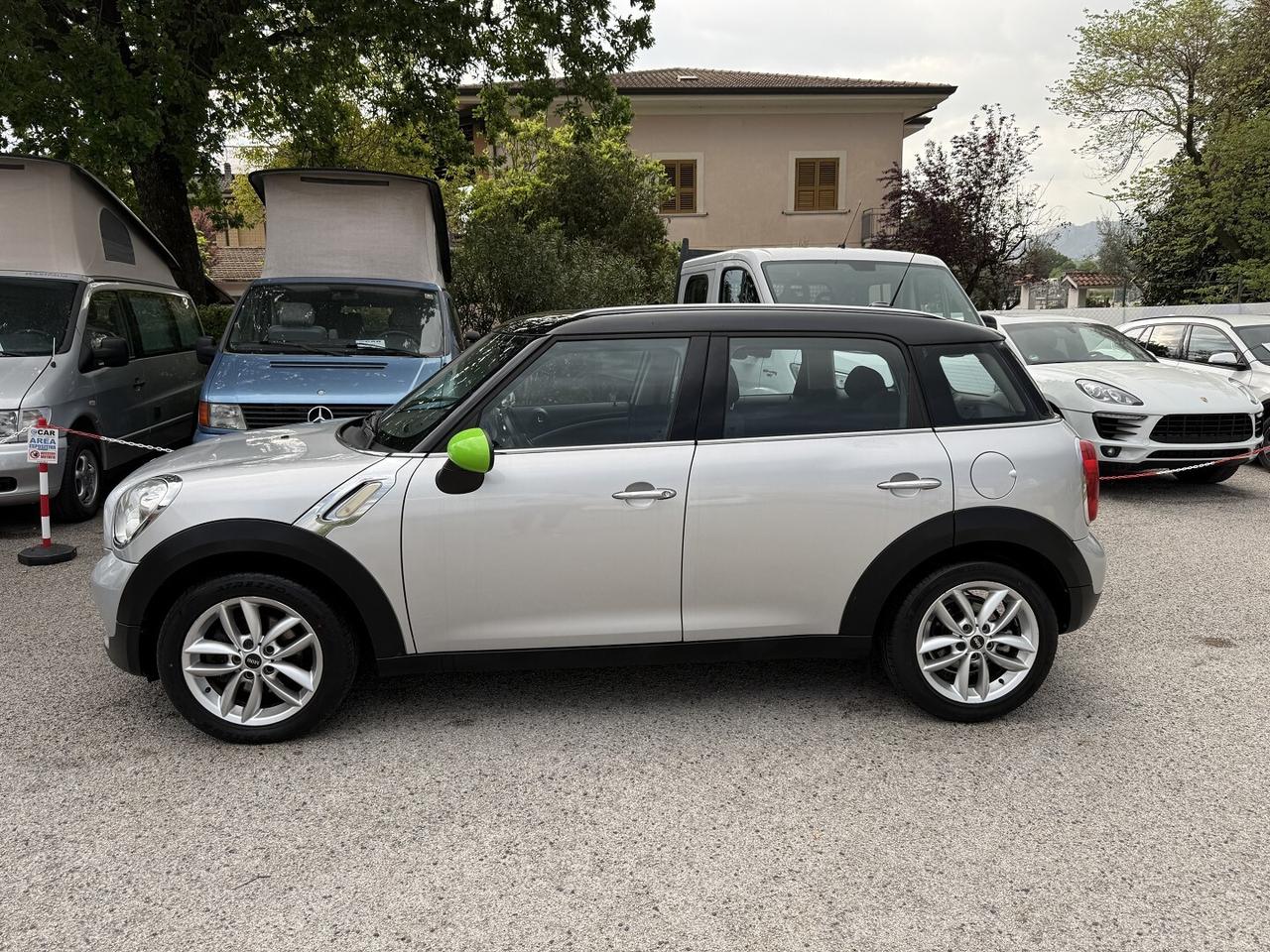MINI 1.6 COOPER D COUNTRYMAN ADATTA NEOPATENTATI