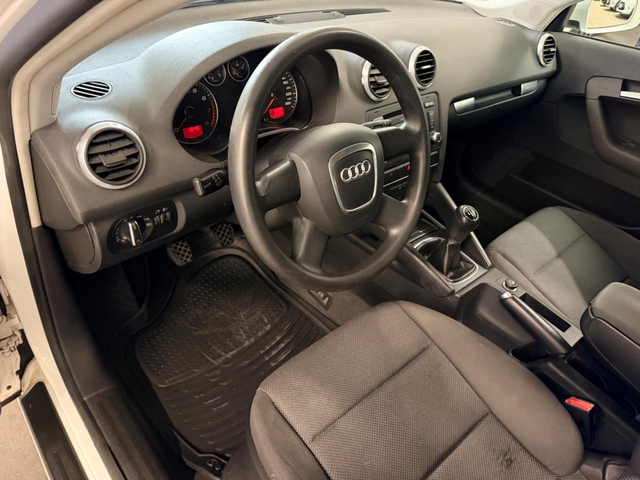 Audi A3 SPB 1.6 Attraction