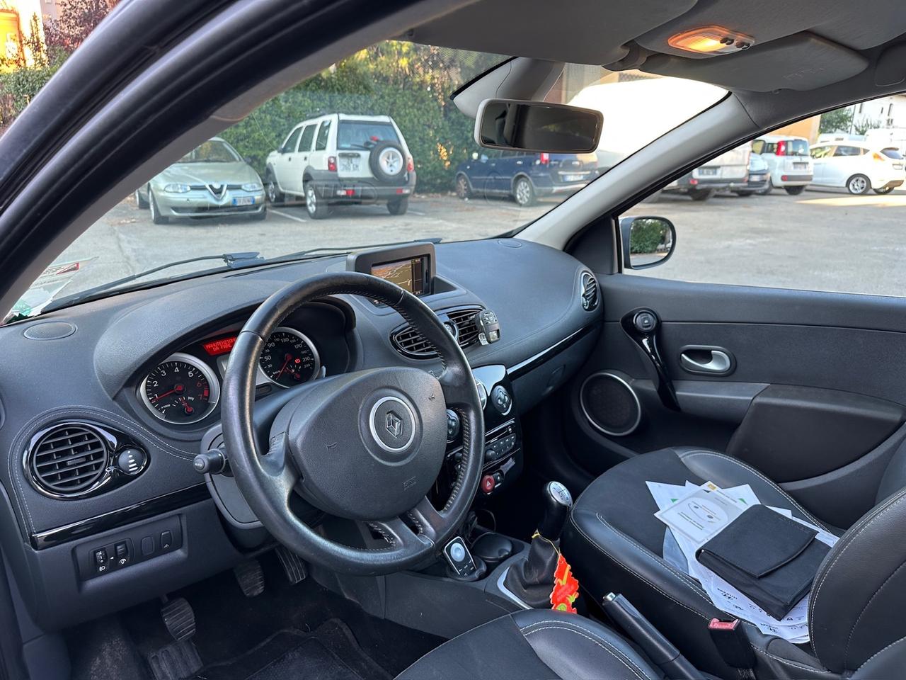 Renault Clio 1.2 16V 5 porte Live X Neopatentati