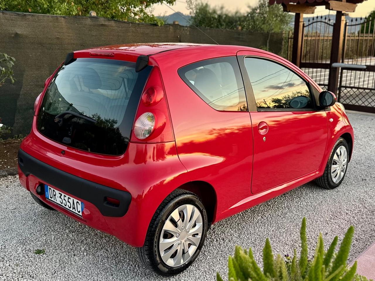 Peugeot 107 1.0 68CV 3p. Sweet Years