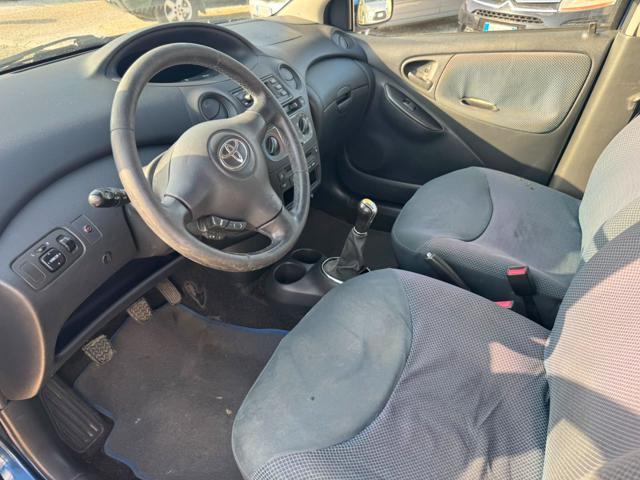 TOYOTA Yaris 1.0i 16V cat 5 porte Sol