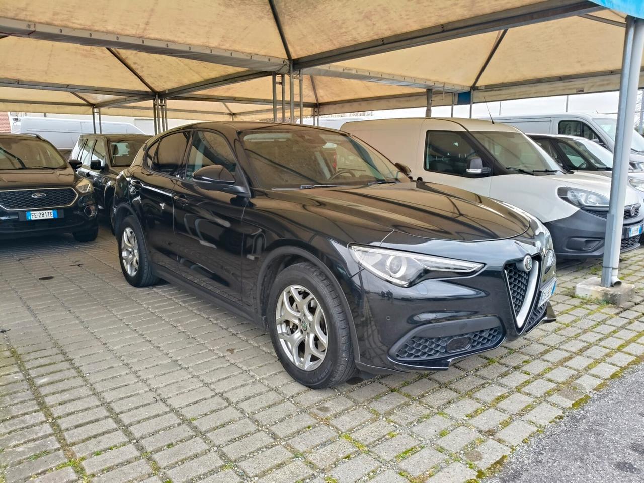 Alfa Romeo Stelvio 2.2 Turbodiesel 160 CV AT8 RWD Business