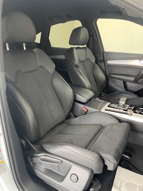 Audi Q5 SPB 40 TDI 204CV quattro S tronic S line Identity Black Edition