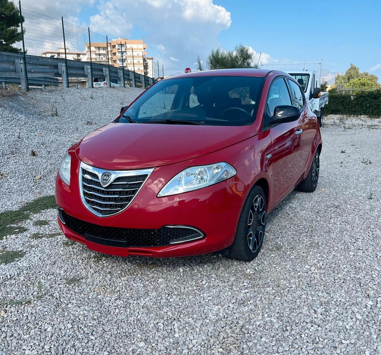Lancia Ypsilon 1.2 69 CV Platinum