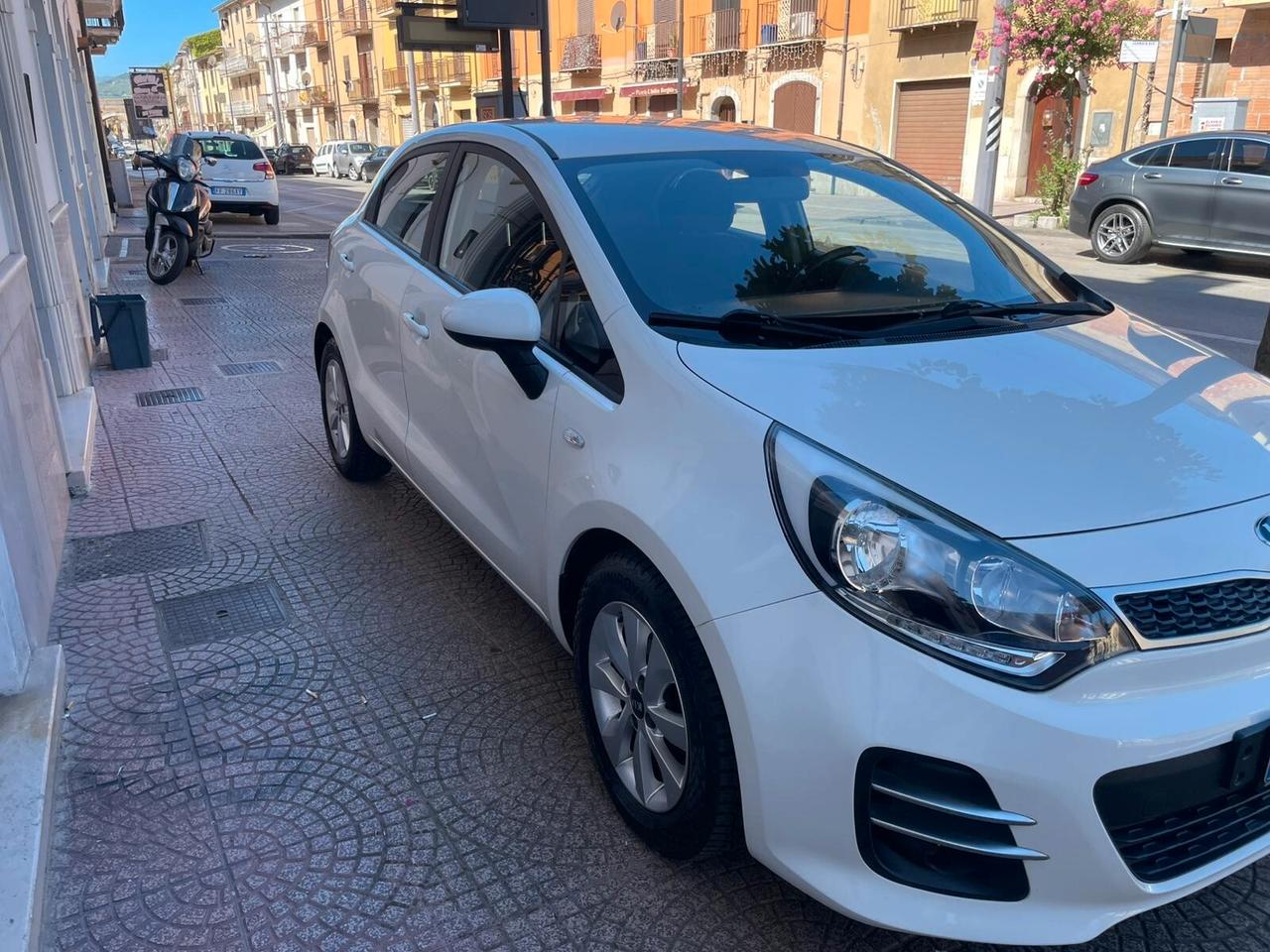 Kia Rio 1.1 CRDi 5p. Cool