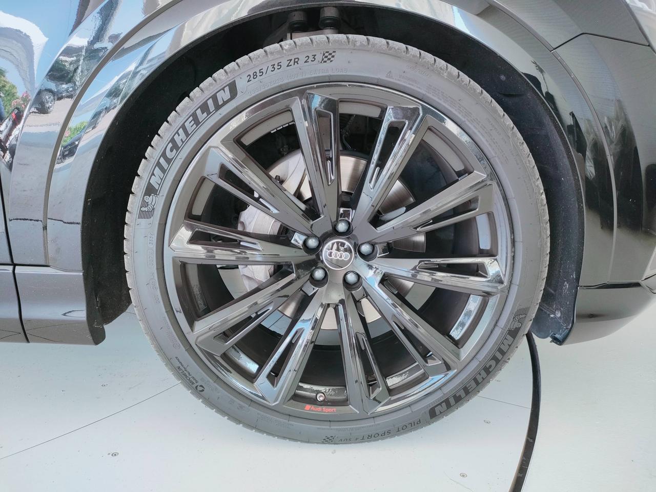 AUDI Q8 I 2018 - Q8 45 3.0 tdi mhev Sport quattro tiptronic