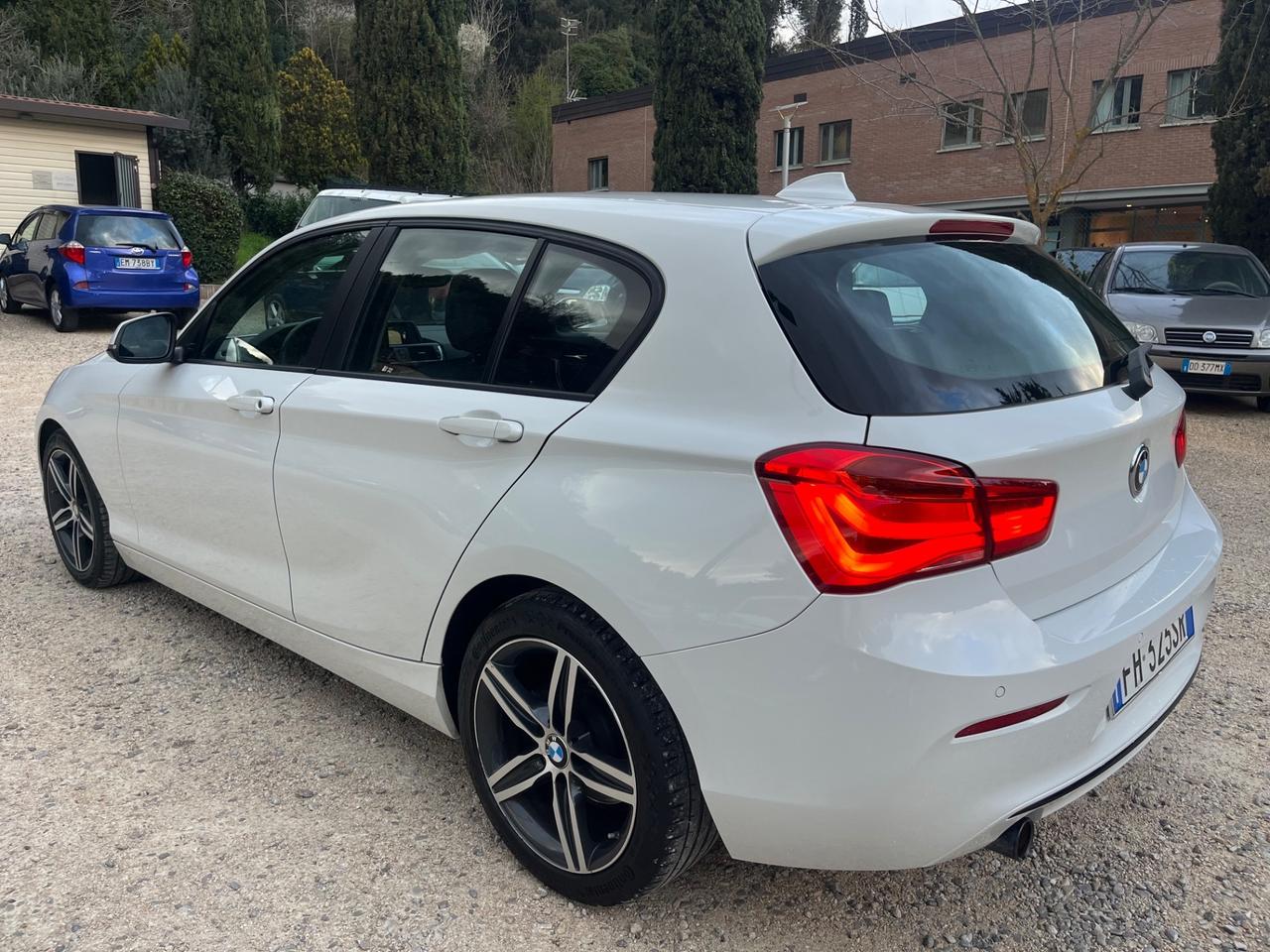 Bmw 118 118d 5p. Urban