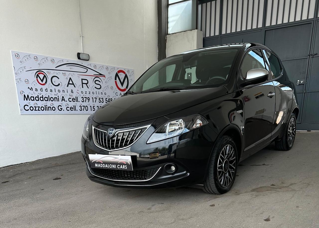 Lancia Ypsilon 1.0 FireFly 5 porte S&S Hybrid Alberta Ferretti