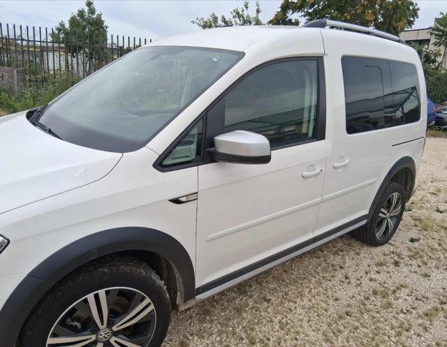 VOLKSWAGEN Caddy 2.0 TDI 122CV 4MOTION Highline 4x4