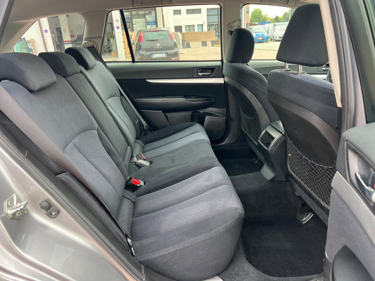 Subaru OUTBACK 2.0D Trend