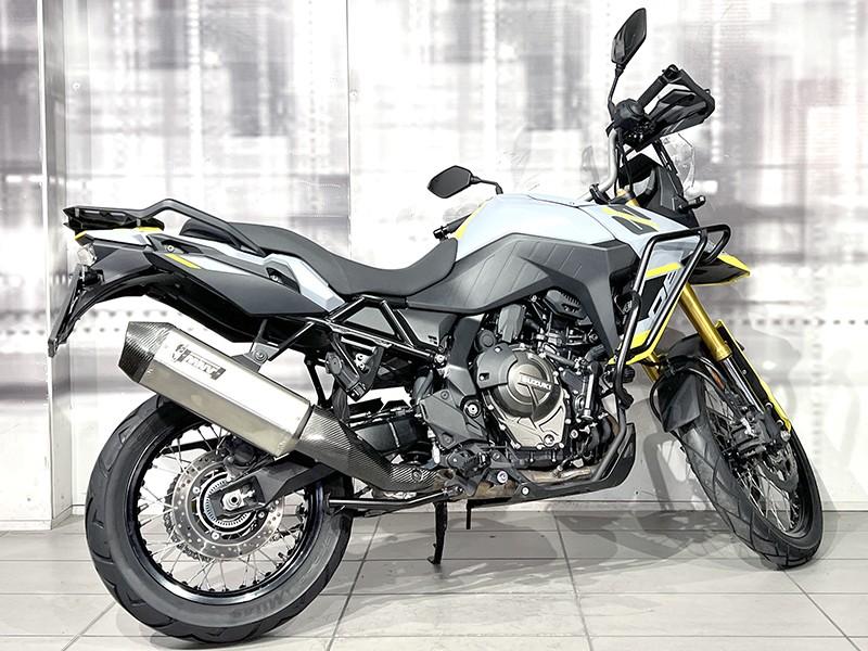 Suzuki V-Strom 800 DE