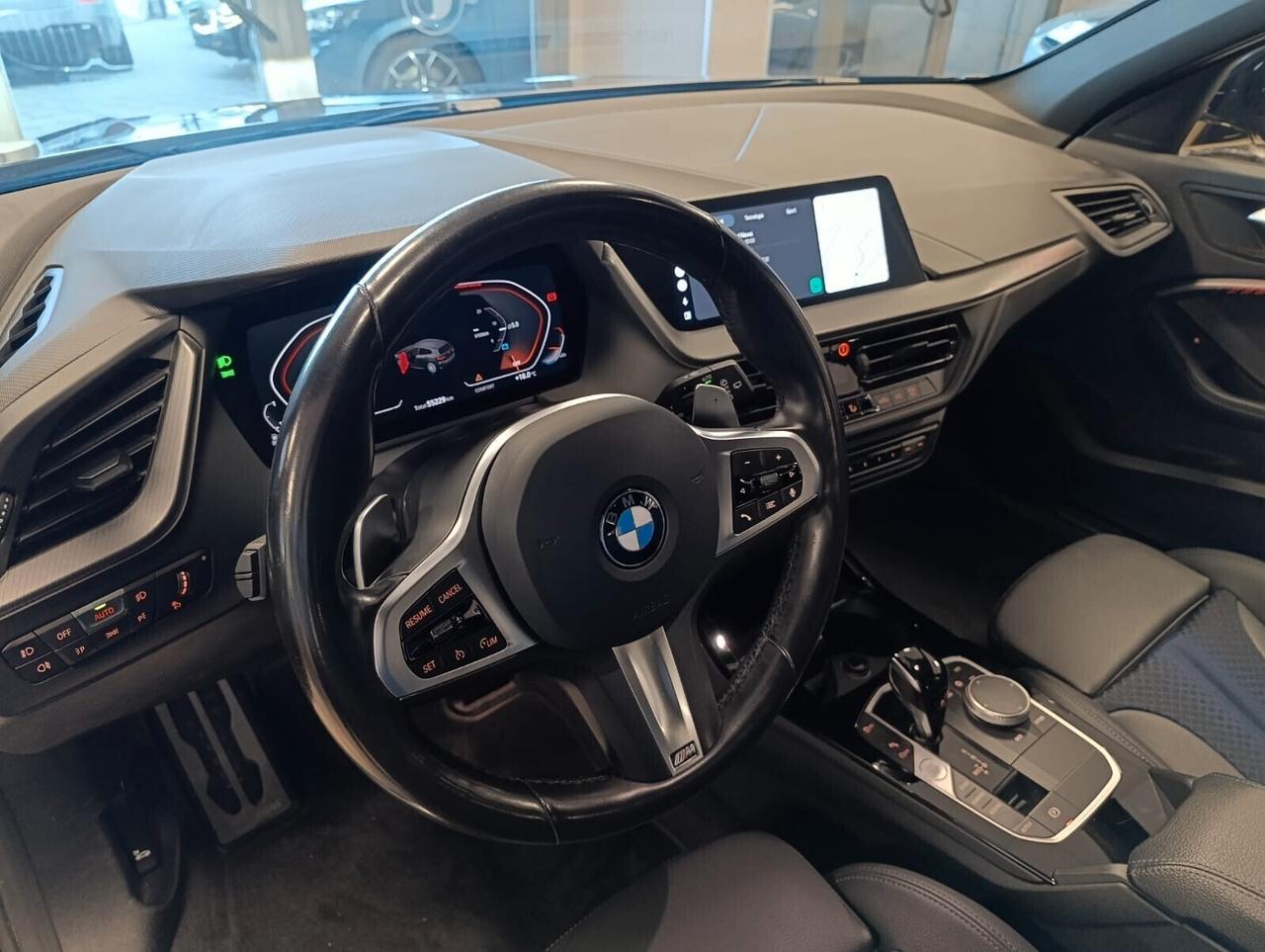 Bmw 118 118d 5p. Msport