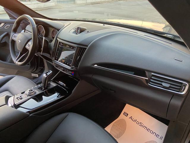 MASERATI Levante MHEV 330 CV AWD GT ULTIMA TETTO APR/PAN.