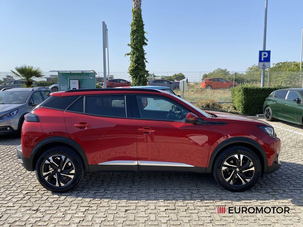 Peugeot 2008 1.2 PureTech Allure Navi Pack