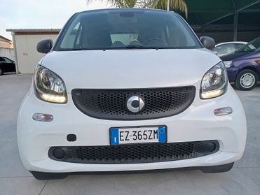 Smart ForTwo 1.0 70CV Youngster Aut.