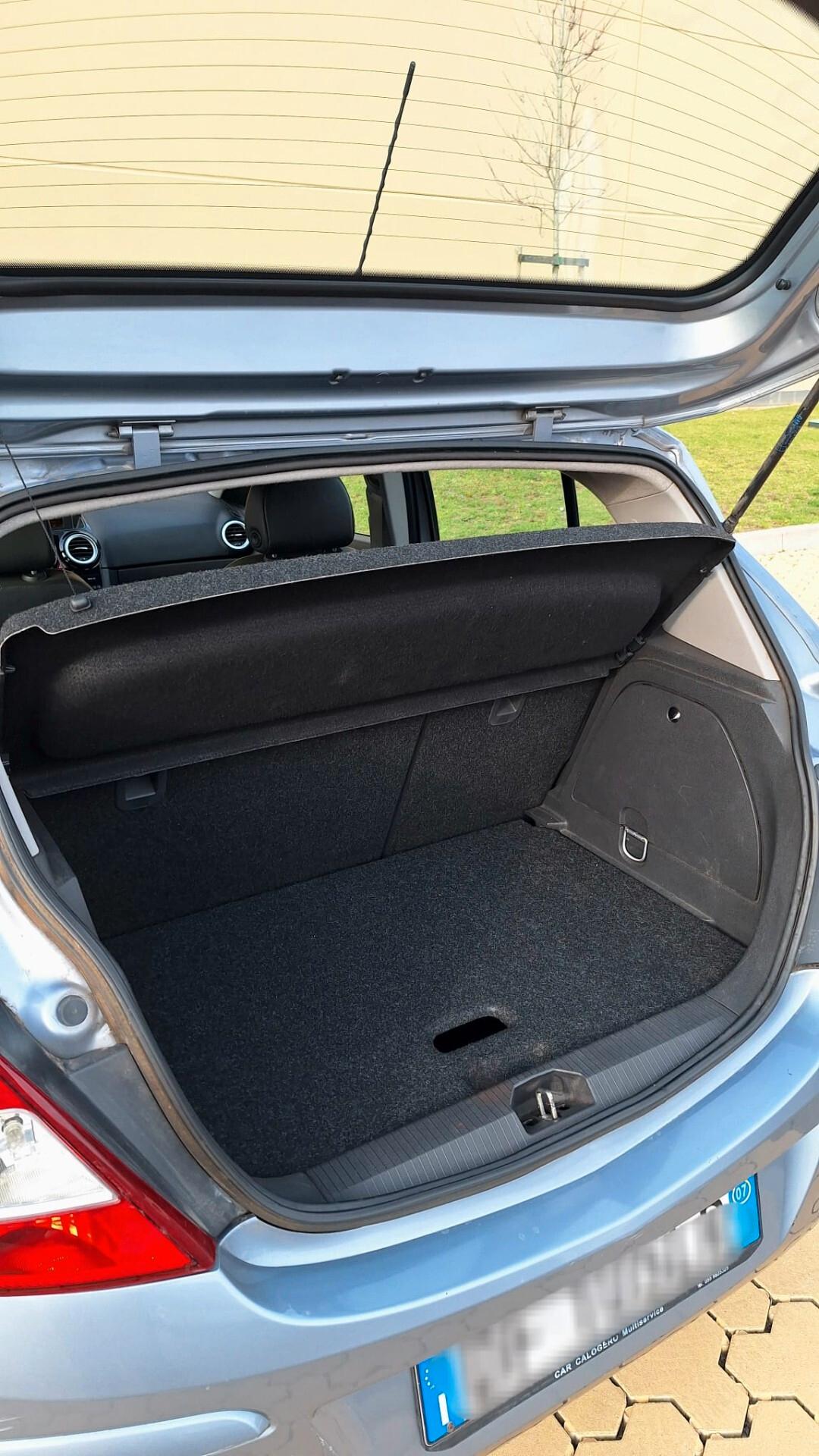 Opel Corsa 1.2 Benzina 5 porte Club