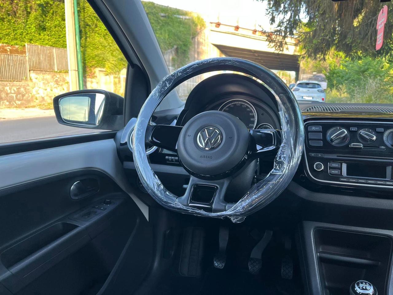 Volkswagen up! 1.0 MPI 68CV 5p. eco high up! BlueMotion Technology