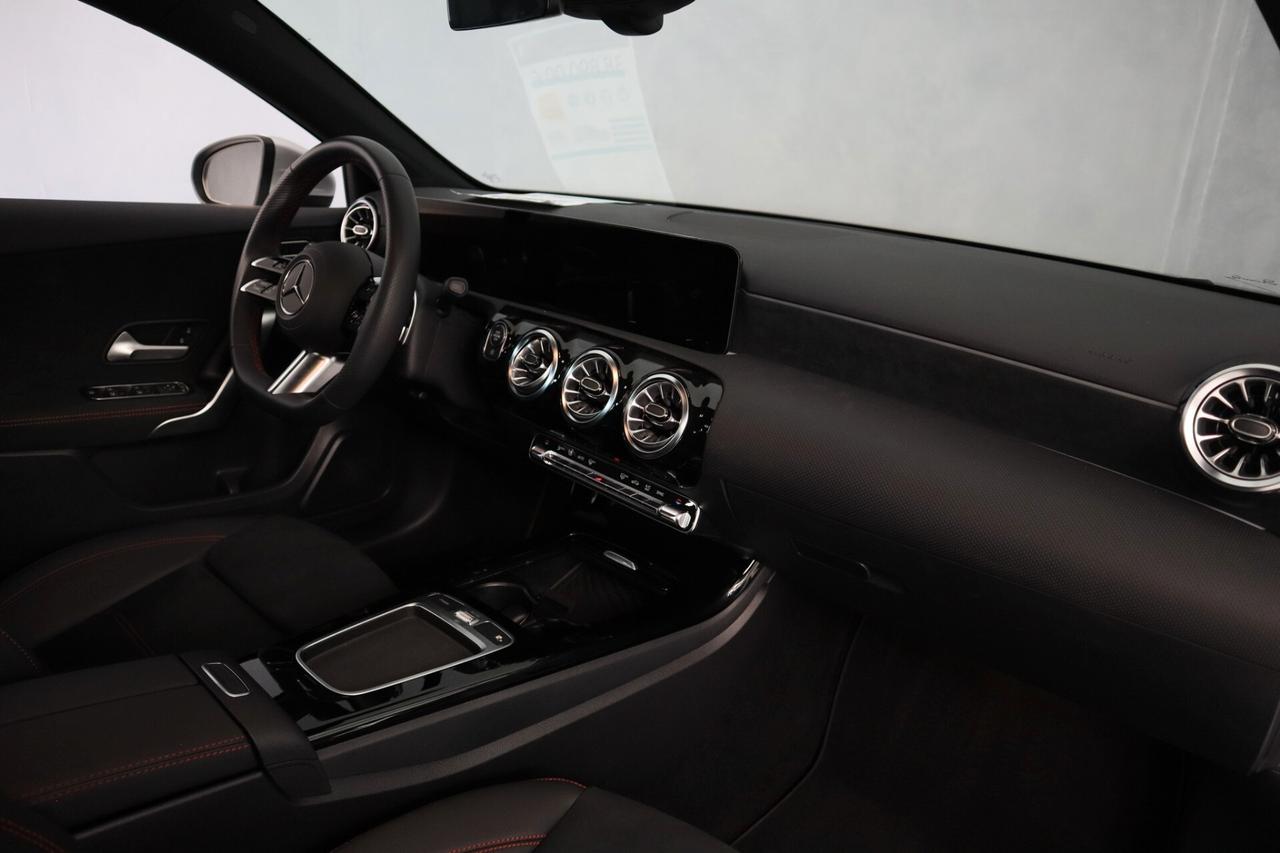 MERCEDES-BENZ A 200 D AUTOMATIC AMG LINE PREMIUM