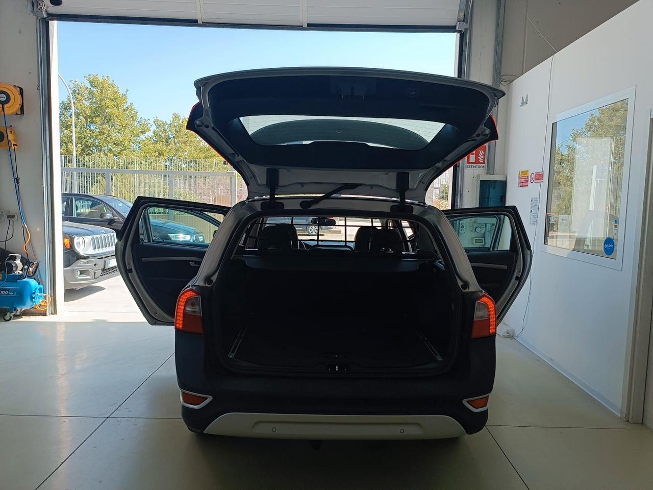 Volvo XC 70 XC70 D5 AWD Summum