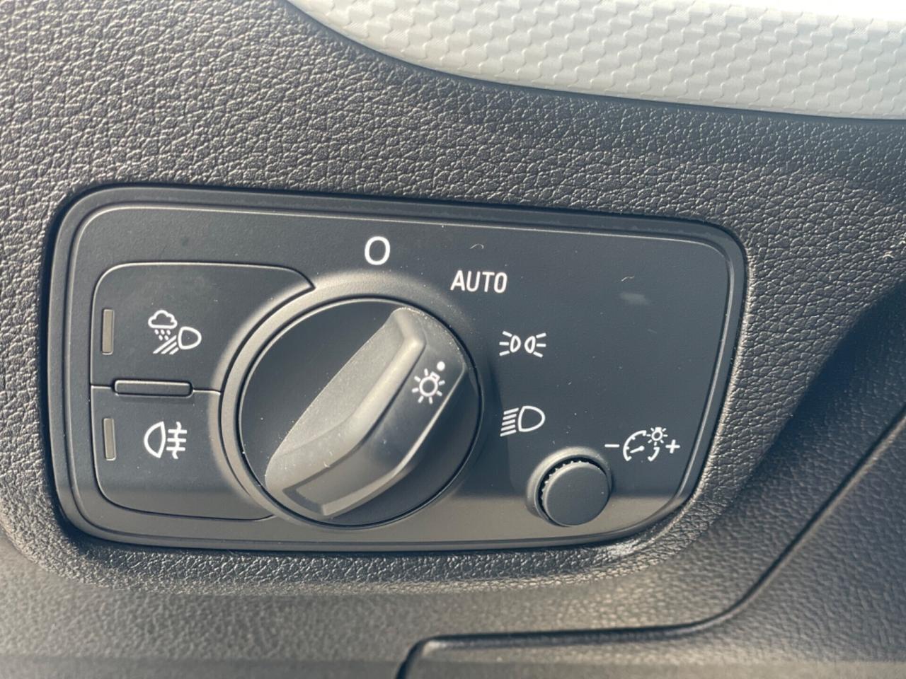 Audi Q2 30 TDI Admired