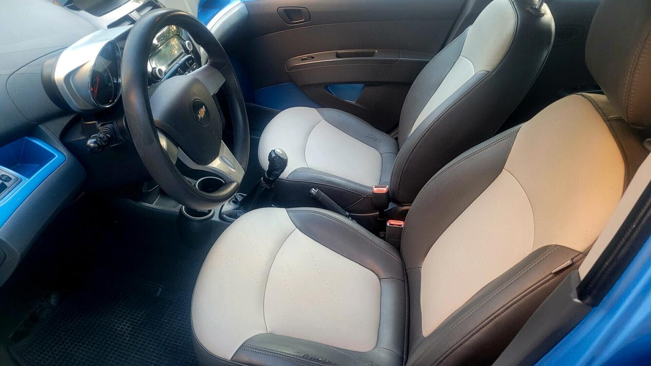 Chevrolet Spark 1.0 LT