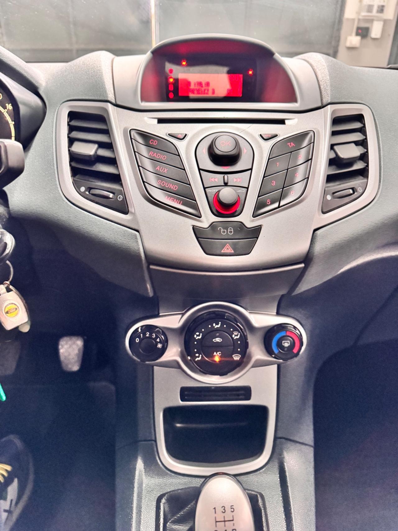 Ford Fiesta 1.4 Benz/Gpl 5 Porte 130.000 Km - 2009