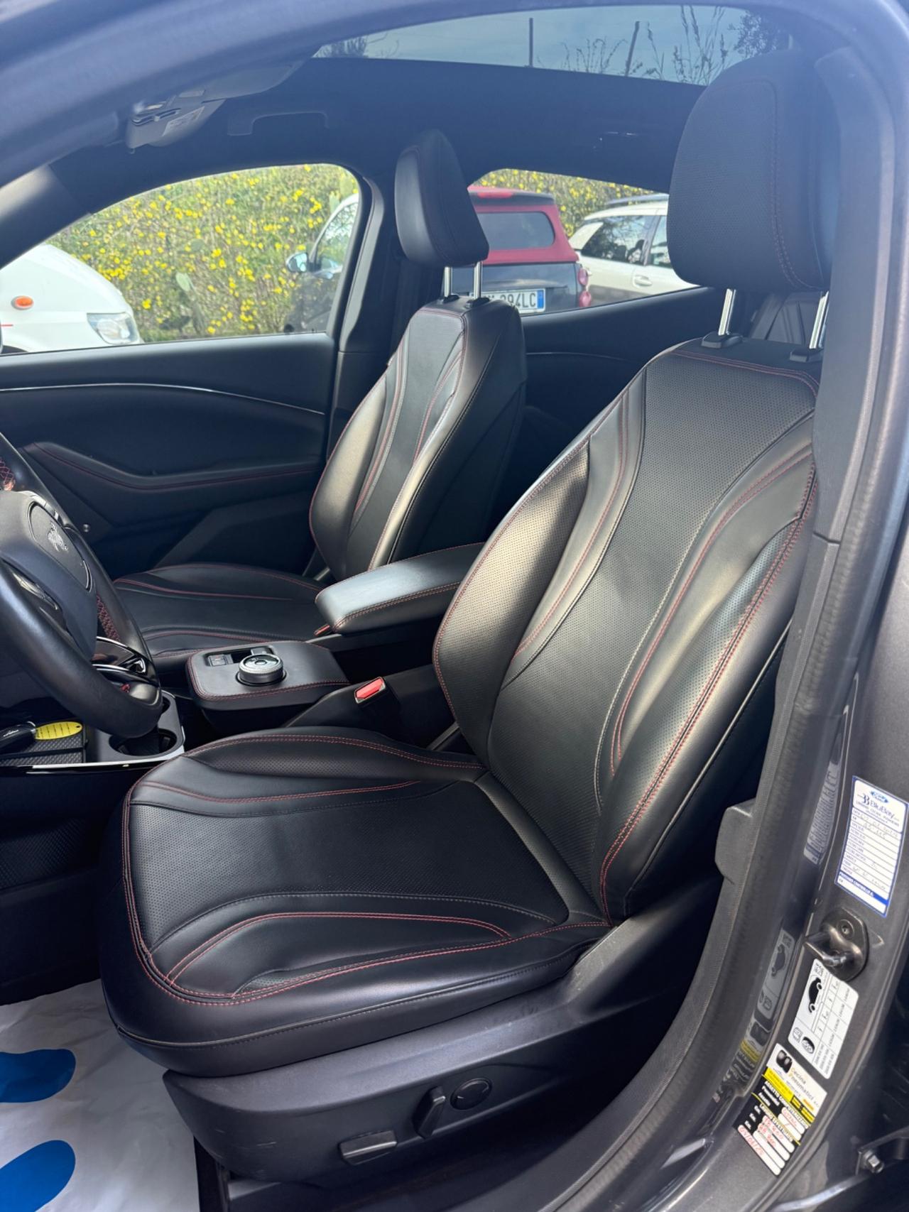 Ford Mustang Mach-E AWD Extended Range First Edition 351 CV