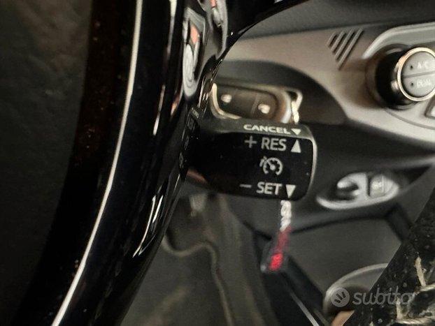 TOYOTA Yaris 3 serie Yaris 1.0 5 porte Trend ...