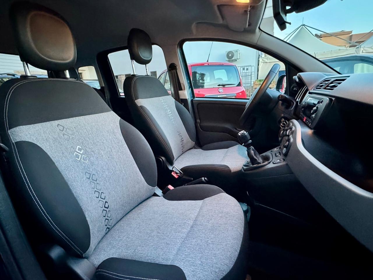 Fiat Panda 1.2 69CV Lounge GPL - Sensori, Cerchi, full