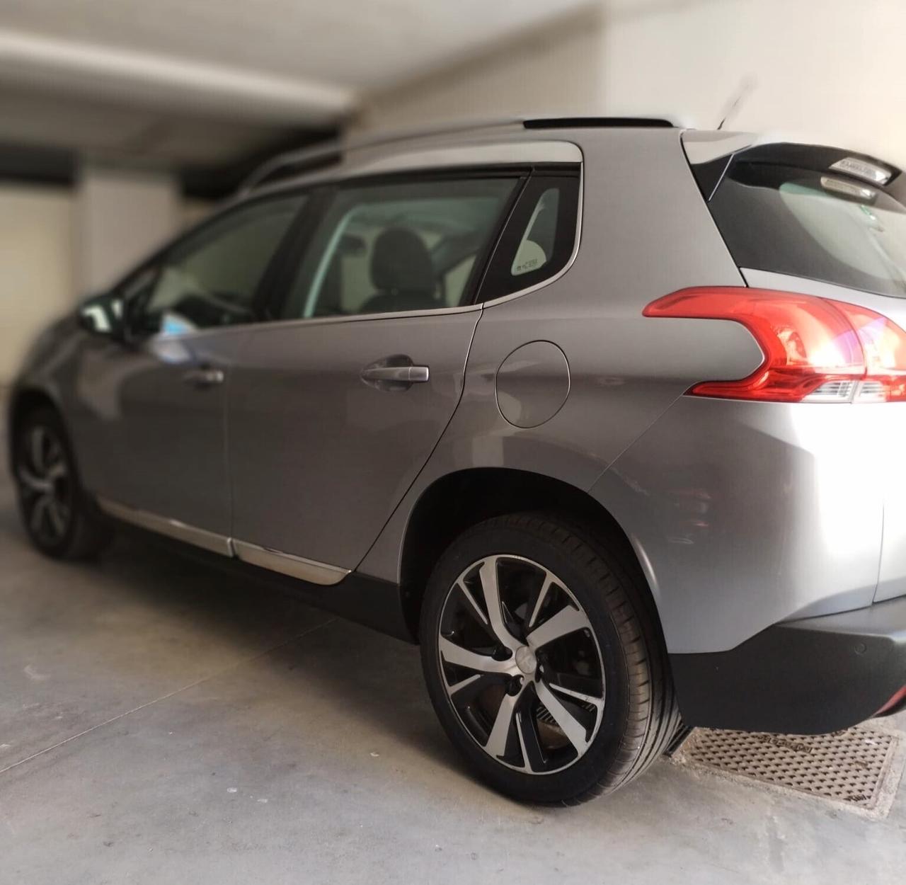 Peugeot 2008 1.6 e-HDi 92 CV Allure *LED