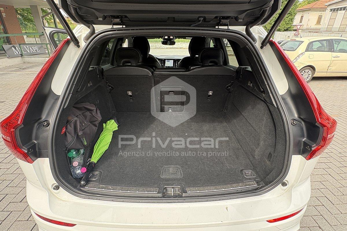 VOLVO XC60 B4 (d) Geartronic R-design