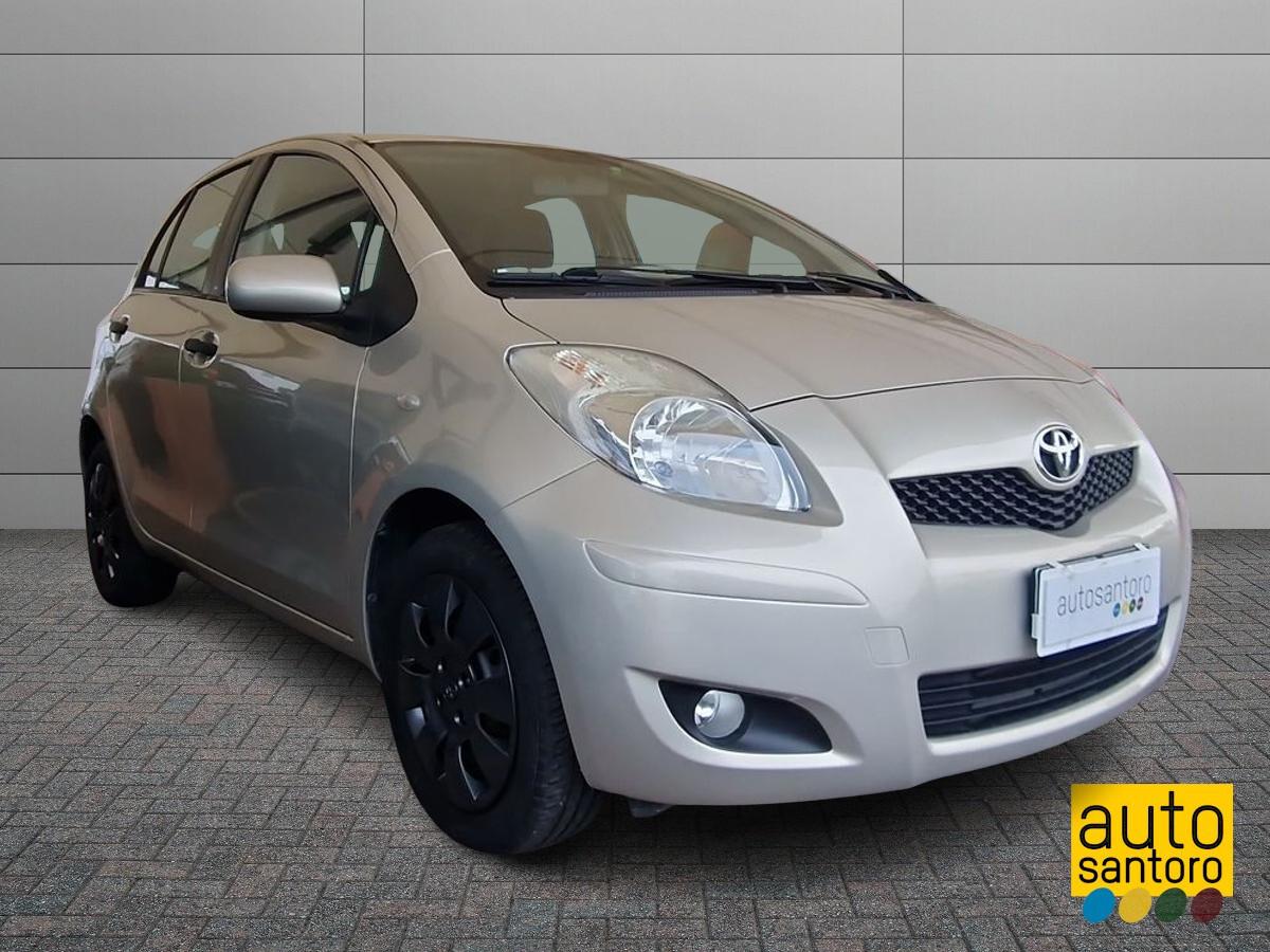 TOYOTA YARIS 1.0 NOW