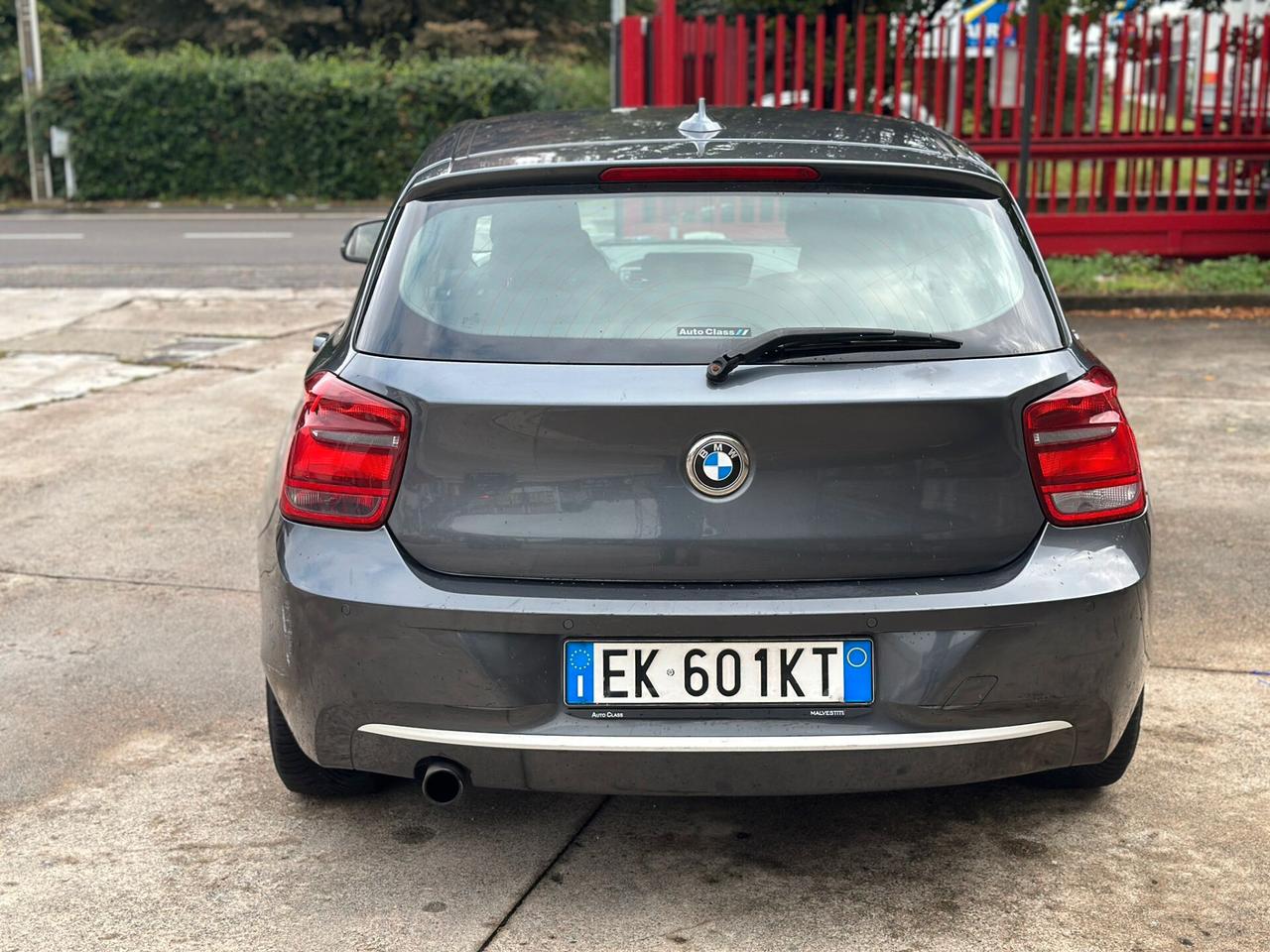 Bmw 116 116d 5p. Urban