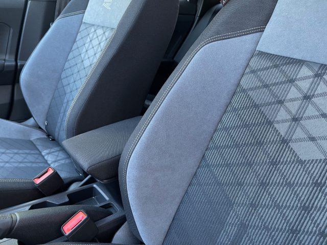 VOLKSWAGEN Taigo TSI 110CV R-LINE UNIPROPRIETARIO CERCHI DA 18"