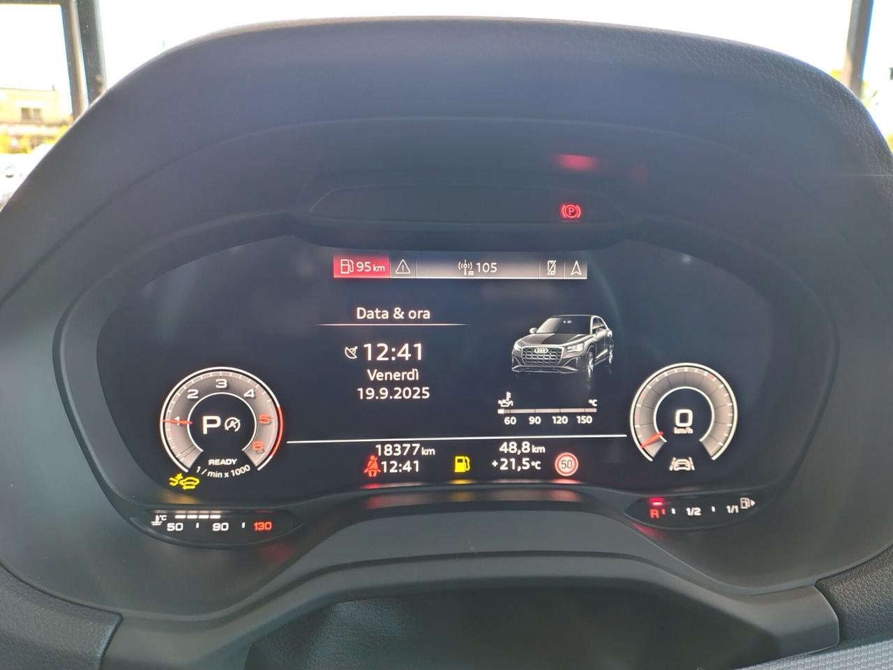 Audi Q2 35 TDI S tronic Identity Black