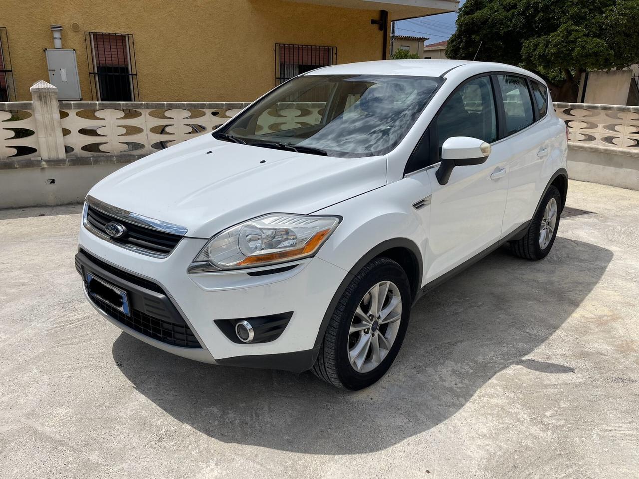 Ford Kuga 2.0 TDCI 140 CV 2WD