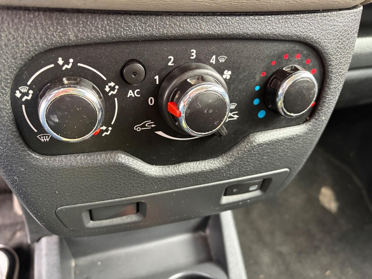 Dacia Dokker 1.5 dCi 2013 5 posti