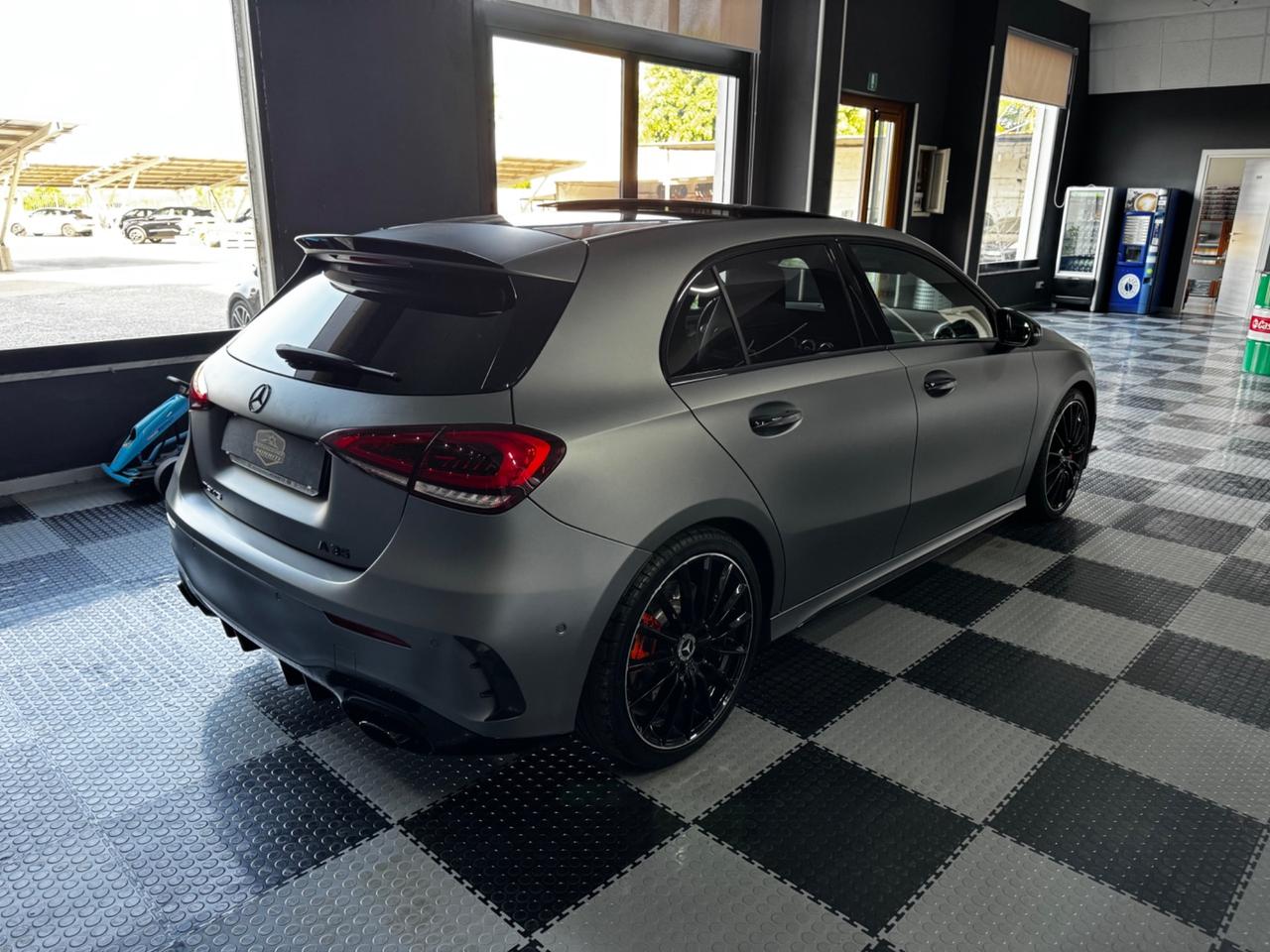 Mercedes-benz A 35 AMG premium plus