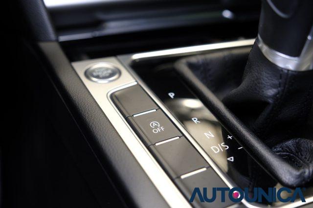 VOLKSWAGEN Passat Variant 1.6 TDI SCR DSG R-LINE BMT