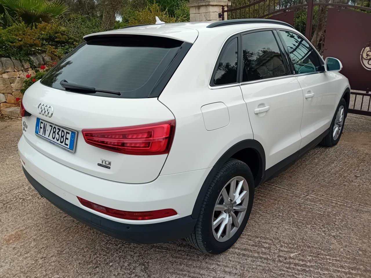 Audi Q3 2.0 TDI 150 CV quattro Sport
