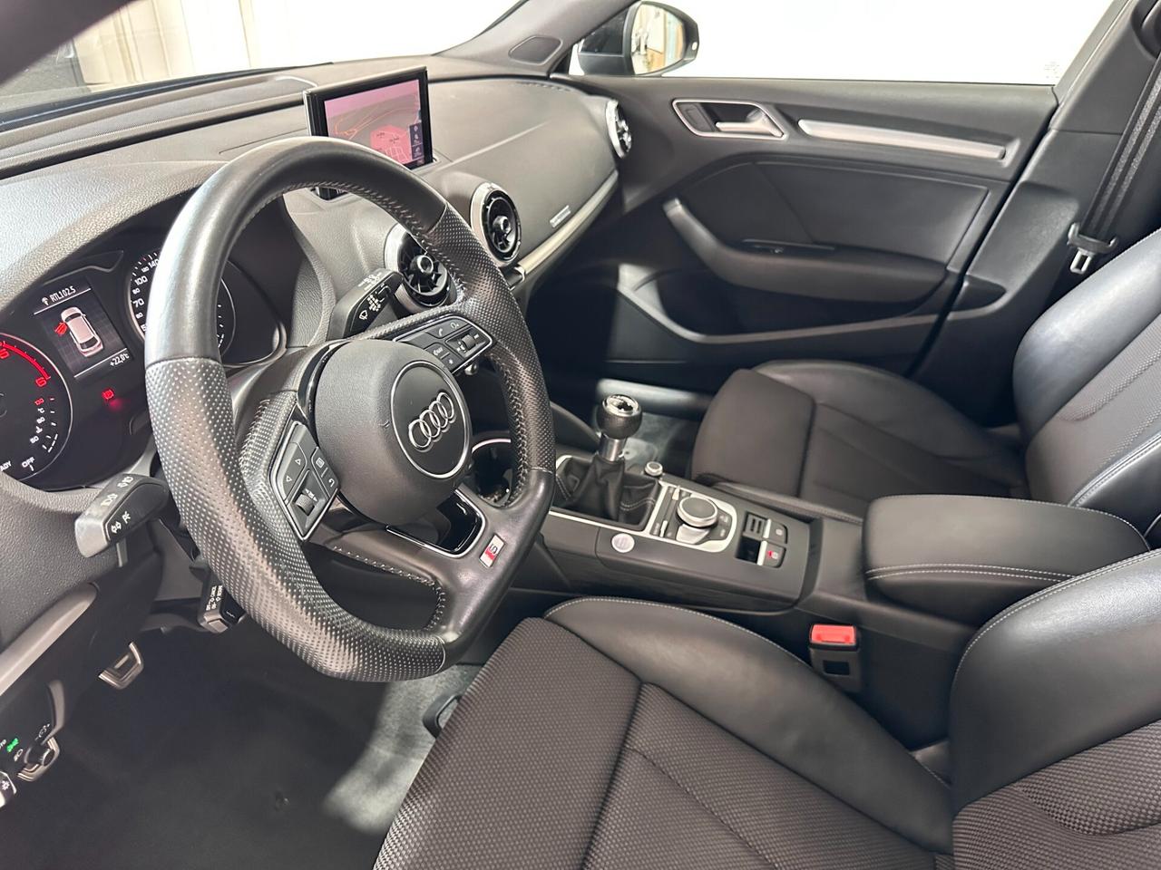 Audi A3 2.0 TDI S LINE - MANUALE - DA VETRINA - FULL